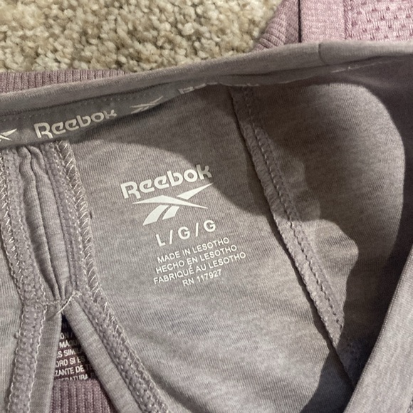 Set of 3 - athletic tank tops - Picture 3 of 10